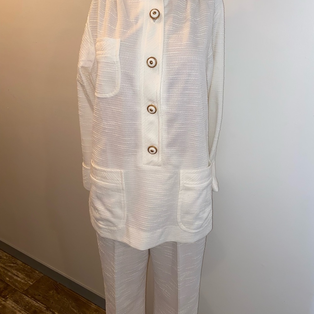 Vintage Designed Exclusively For Cabot White Pantsuit - Picture 2 of 10